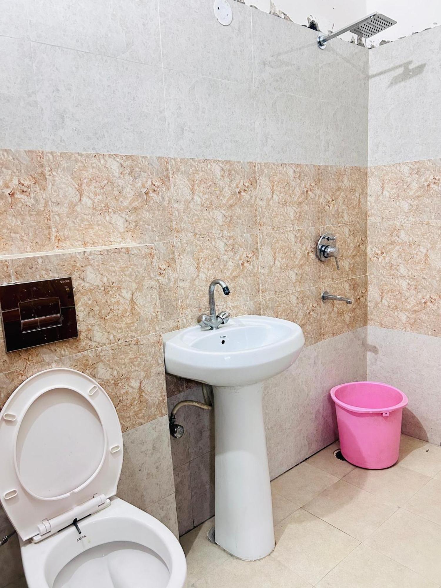 Sunrise Hotel ג'לנדהר מראה חיצוני תמונה
